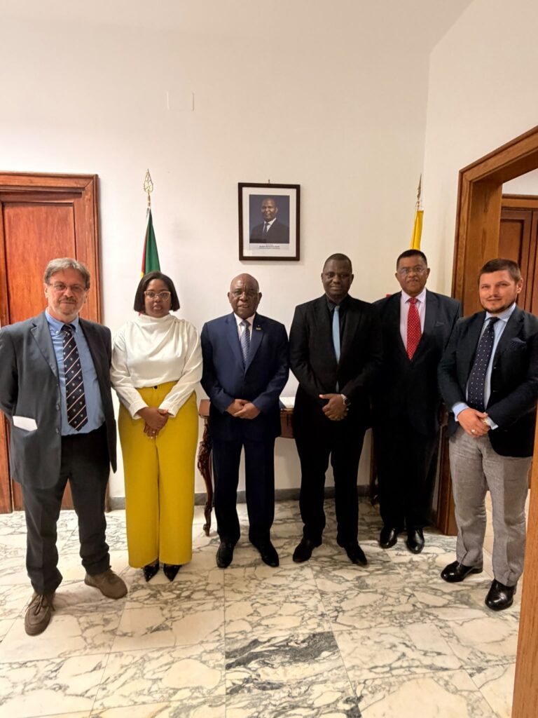 Visita 26 Junho Secretário de Estado do Ensino Técnico Profissional do Ministério da Educação e Cultura da República de Moçambique